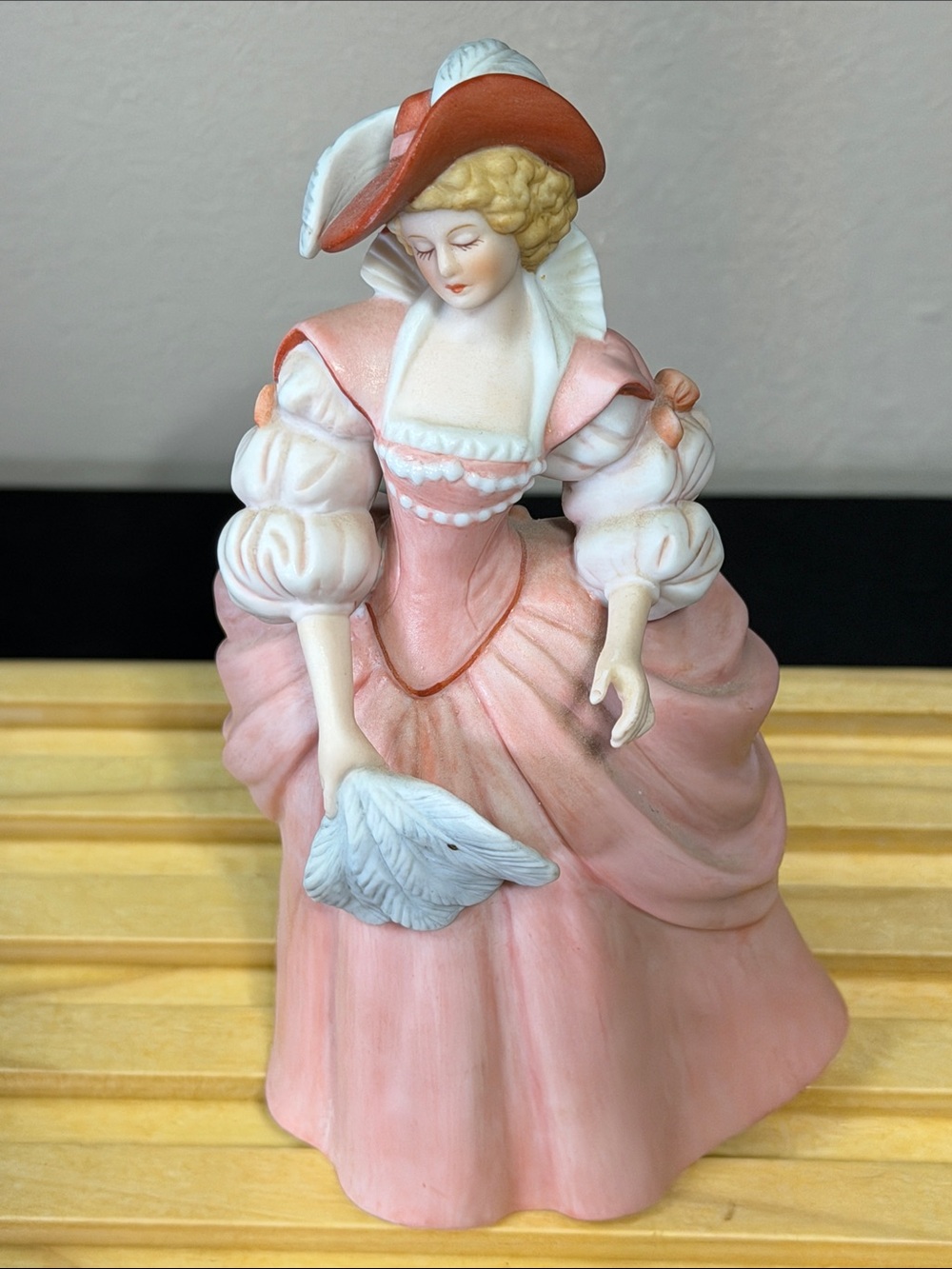 Lenox Porcelain Lady Elizabeth Baroque Period 5” tall